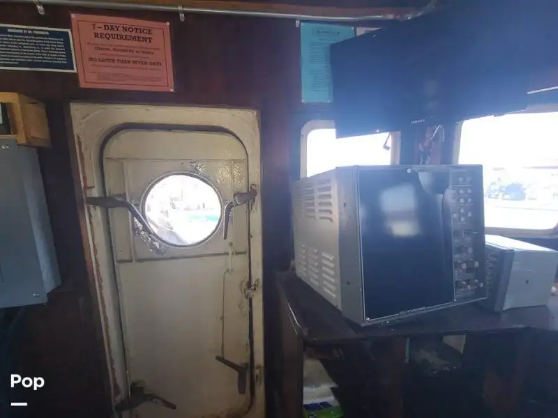 டிராலர் விற்பனைக்கு