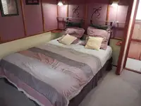 பarge விற்பனைக்கு