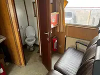 காவல் படகு விற்பனைக்கு