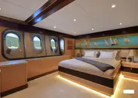 படகு விற்பனைக்கு