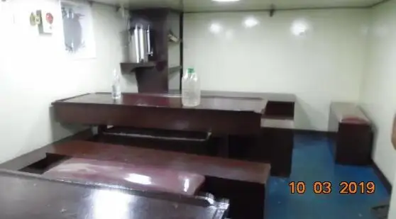 எல்என்ஜி கொண்டு செல்லும் கப்பல் விற்பனைக்கு