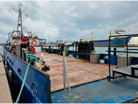 குழு படகு விற்பனைக்கு