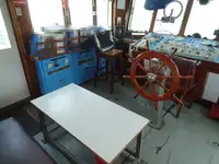 இழுக்கும் படகு விற்பனைக்கு