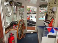 இழுக்கும் படகு விற்பனைக்கு