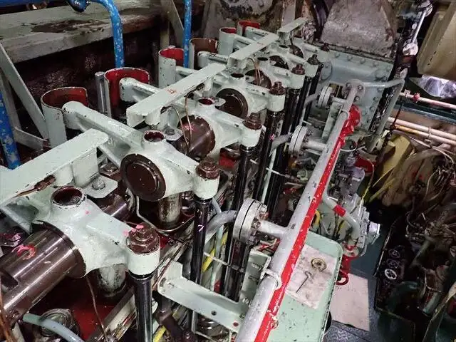 எண்ணெய் / இரசாயன டேங்கர் விற்பனைக்கு