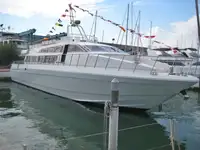 பயணிகள் கப்பல் விற்பனைக்கு
