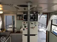 இழுக்கும் படகு விற்பனைக்கு
