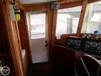 டிராலர் விற்பனைக்கு