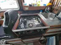 உயிர் காக்கும் படகு விற்பனைக்கு