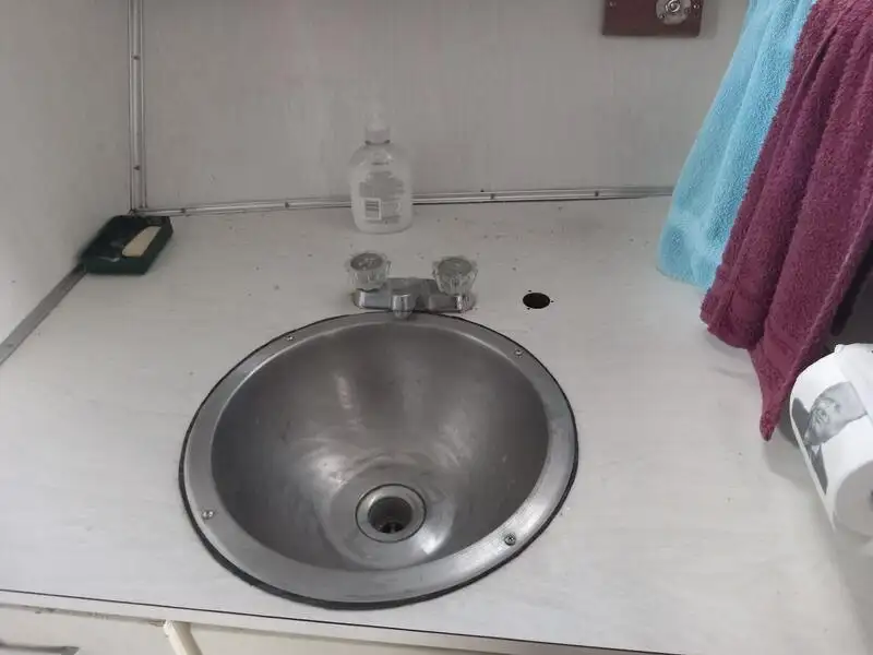 குழு படகு விற்பனைக்கு