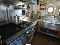 ஆராய்ச்சி கப்பல் விற்பனைக்கு