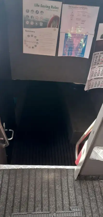 குழு படகு விற்பனைக்கு