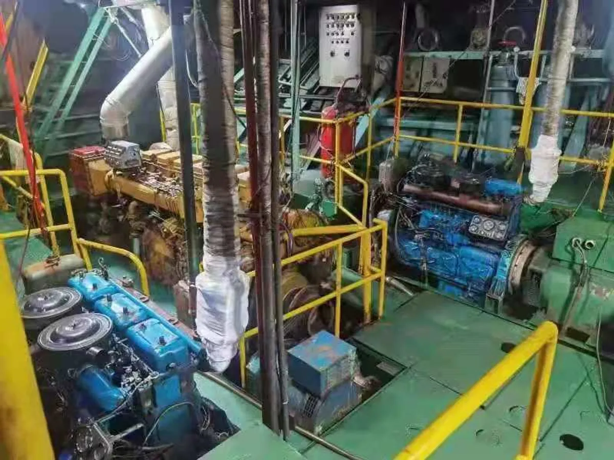 எண்ணெய் / இரசாயன டேங்கர் விற்பனைக்கு