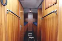 காவல் படகு விற்பனைக்கு