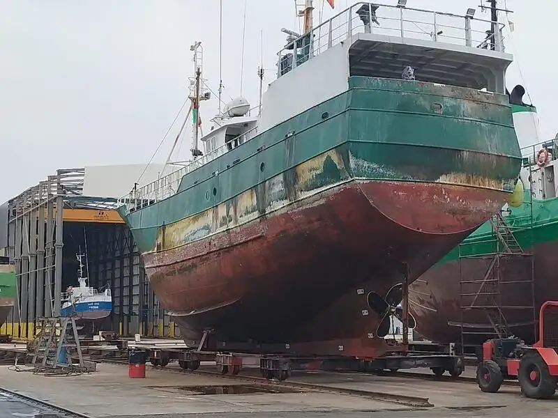 டிராலர் விற்பனைக்கு