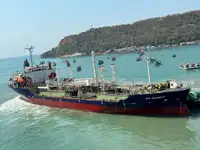 Oil/Chemical tanker விற்பனைக்கு