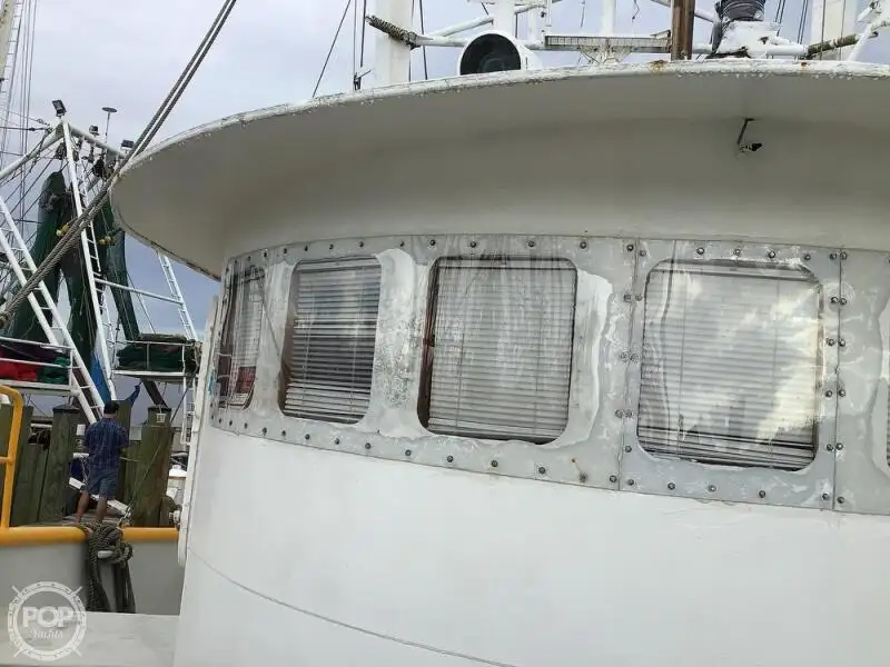 டிராலர் விற்பனைக்கு