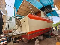 வேலை செய்யும் படகுகள் விற்பனைக்கு