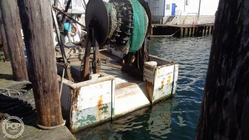 டிராலர் விற்பனைக்கு