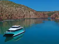 பயணிகள் கப்பல் விற்பனைக்கு