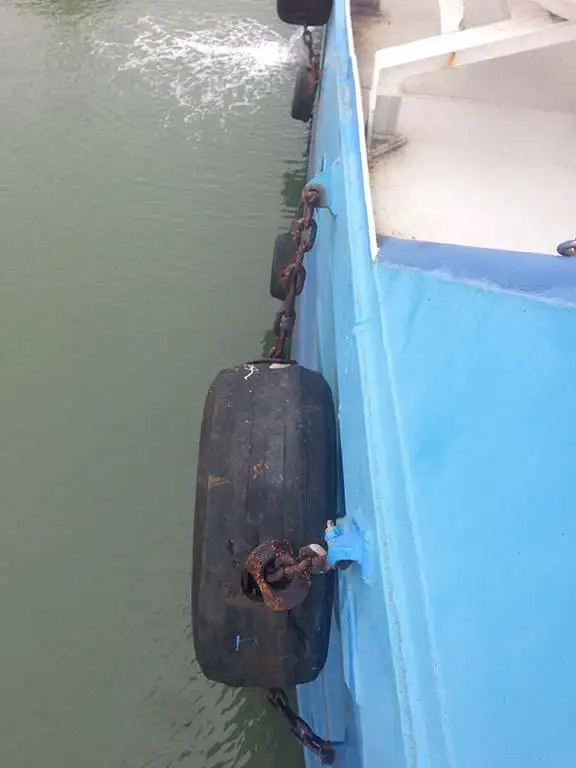 இழுக்கும் படகு விற்பனைக்கு