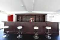 பarge விற்பனைக்கு
