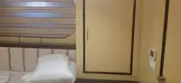 குரூஸ் கப்பல் விற்பனைக்கு