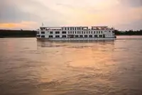 குரூஸ் கப்பல் விற்பனைக்கு