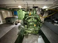 வேலை செய்யும் படகுகள் விற்பனைக்கு