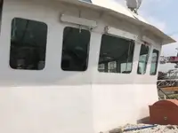 இழுக்கும் படகு விற்பனைக்கு