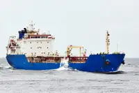 Oil/Chemical tanker விற்பனைக்கு