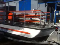 வேலை செய்யும் படகுகள் விற்பனைக்கு