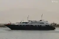 பயணிகள் கப்பல் விற்பனைக்கு