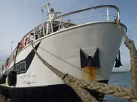 குரூஸ் கப்பல் விற்பனைக்கு