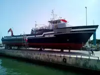 குழு படகு விற்பனைக்கு