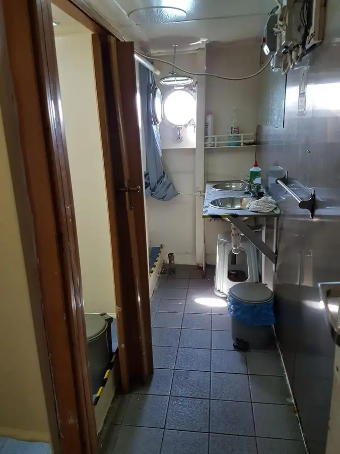 இழுக்கும் படகு விற்பனைக்கு
