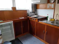 டிராலர் விற்பனைக்கு