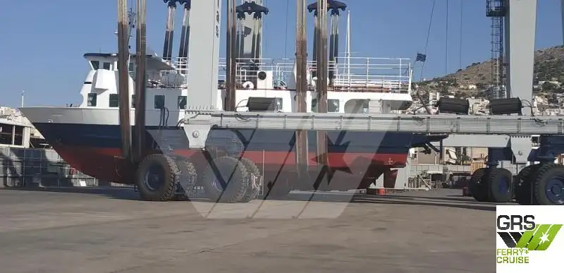 பயணிகள் கப்பல் விற்பனைக்கு