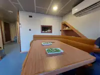 வேலை செய்யும் படகுகள் விற்பனைக்கு