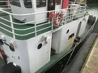 இழுக்கும் படகு விற்பனைக்கு
