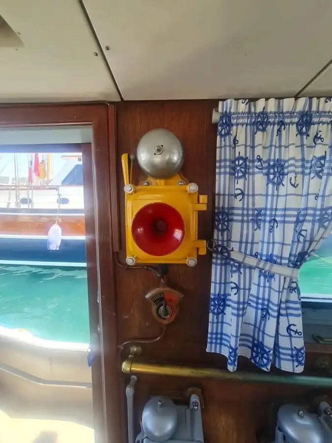 தீயணைப்பு படகு விற்பனைக்கு