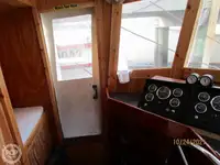 டிராலர் விற்பனைக்கு