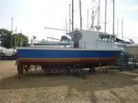 டிராலர் விற்பனைக்கு
