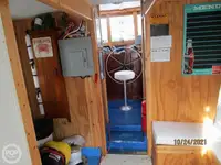 டிராலர் விற்பனைக்கு