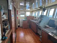 டிராலர் விற்பனைக்கு