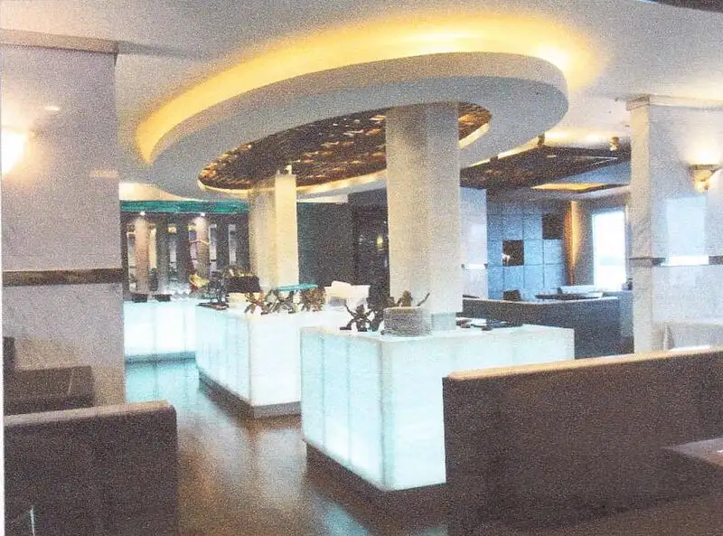 குரூஸ் கப்பல் விற்பனைக்கு