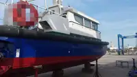 குழு படகு விற்பனைக்கு
