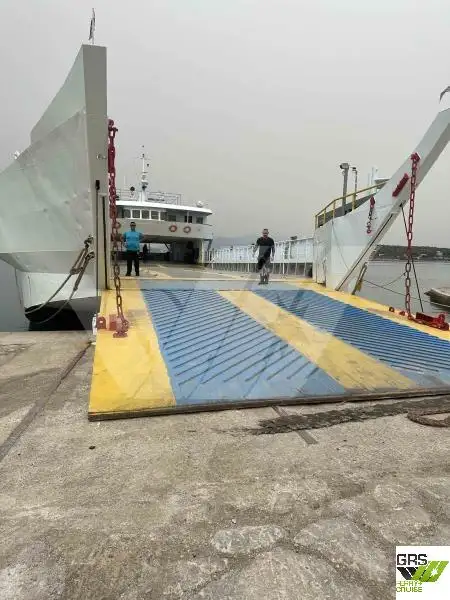 ரோ-ரோ கப்பல் விற்பனைக்கு