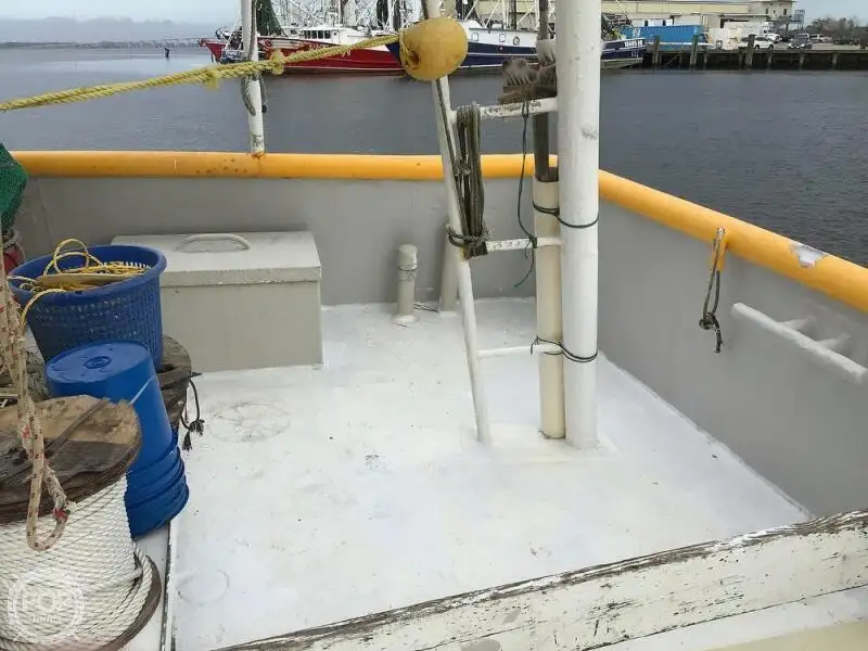 டிராலர் விற்பனைக்கு