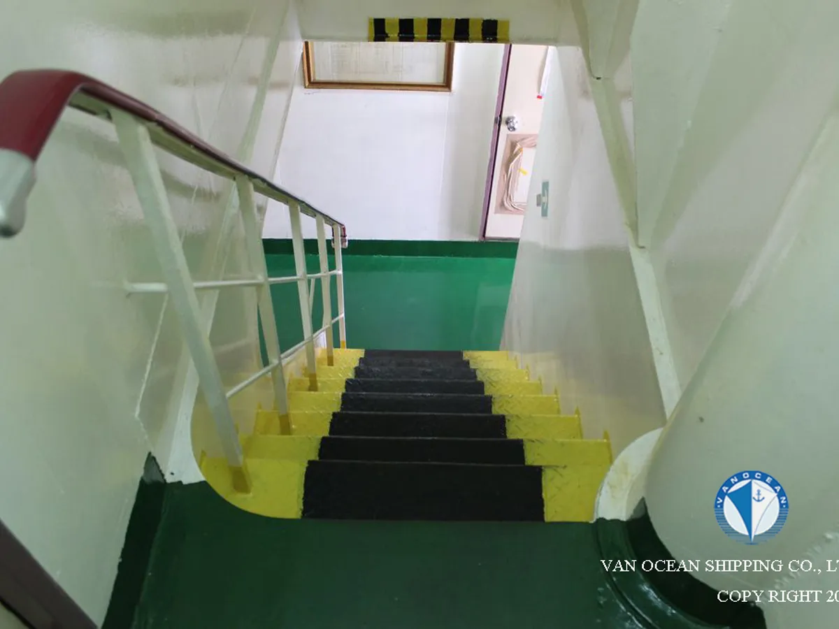 எண்ணெய் / இரசாயன டேங்கர் விற்பனைக்கு